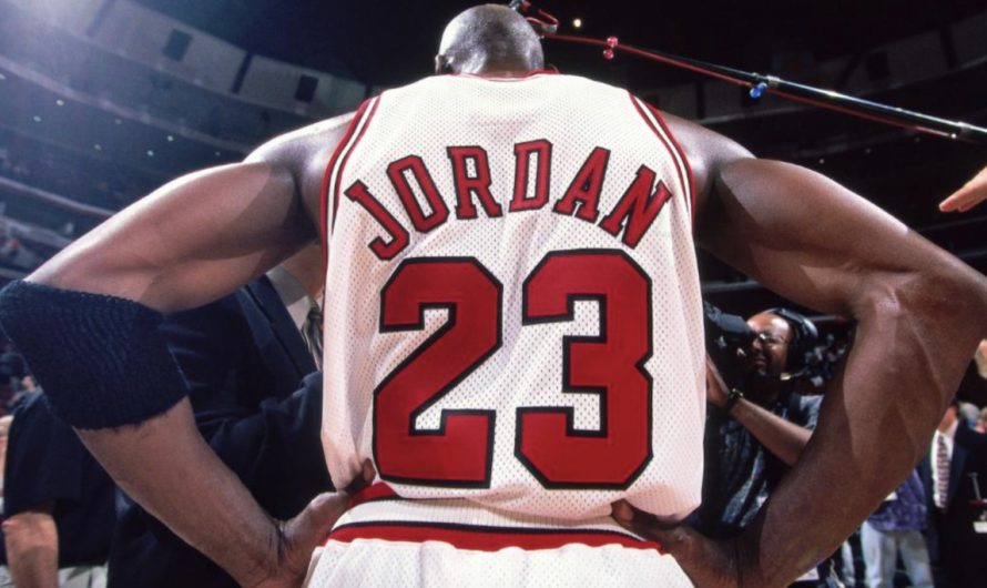 The Legendary Career of Michael Jordan: A Journey to Greatness